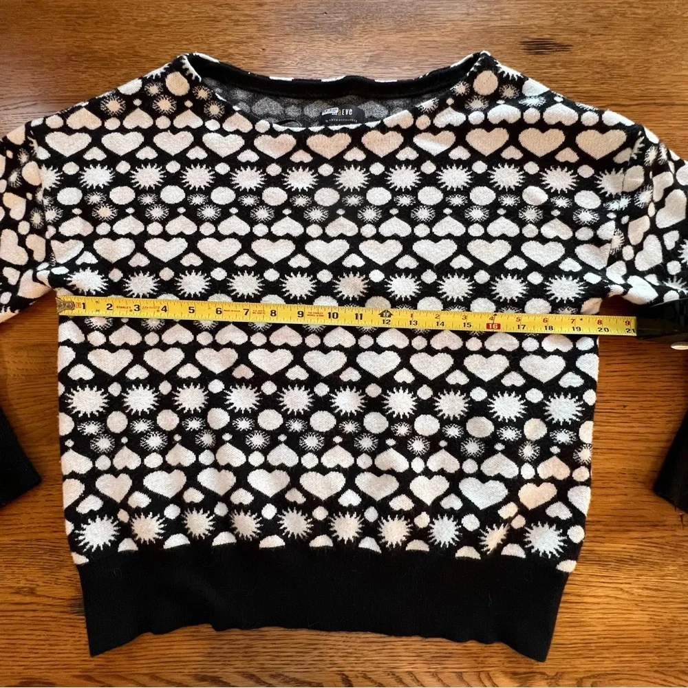 ⭐️ Maeve Anthropologie Sunshine in my Heart Cozy Sweater Black White Sun MEDIUM - Picture 11 of 14